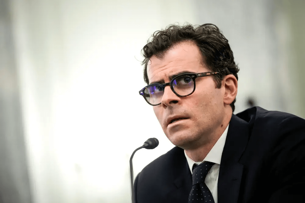 Instagram Declares the “Perfect Feed” Dead as AI Floods Social&nbsp;Media